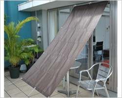 夏を涼しく快適に 日よけオーニングの取り付け方 自分で簡単に取り付けする方法を紹介します 生活の知恵袋